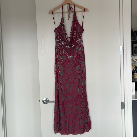 Saints & Secrets Wine & Silver Velvet Halter Midi Dress - Picture 2 of 5